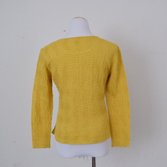 Vintage 90s Golden Yellow Polyester Scoop Neck shirt | size medium - Picture 4 of 10